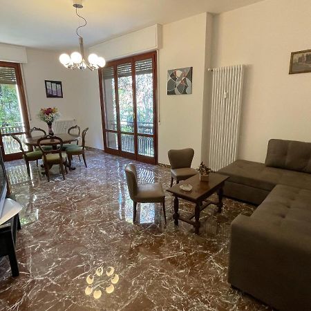 בולוניה House Of Anna - Full Comfort - Fino A 6 Ospiti מראה חיצוני תמונה