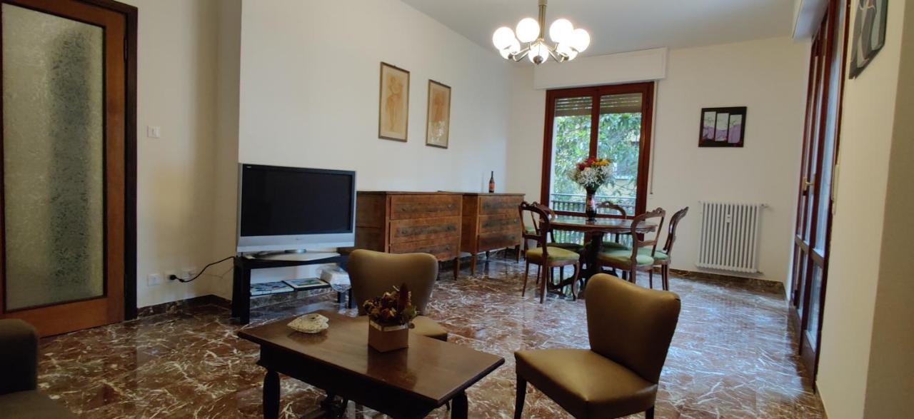 בולוניה House Of Anna - Full Comfort - Fino A 6 Ospiti מראה חיצוני תמונה